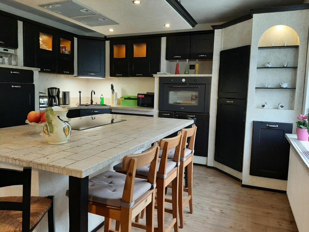 Ferienwohnung Am Park Pegau Екстериор снимка